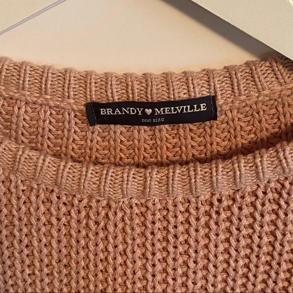 Brandy Melville Knit Cropped Sweater - Picture 2 of 3